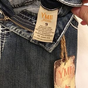 YMI Capri Jeans